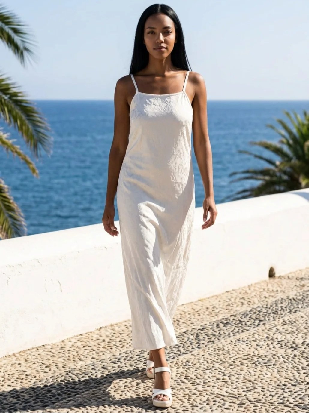 Night & Glow - robe satinée longue – Image 2